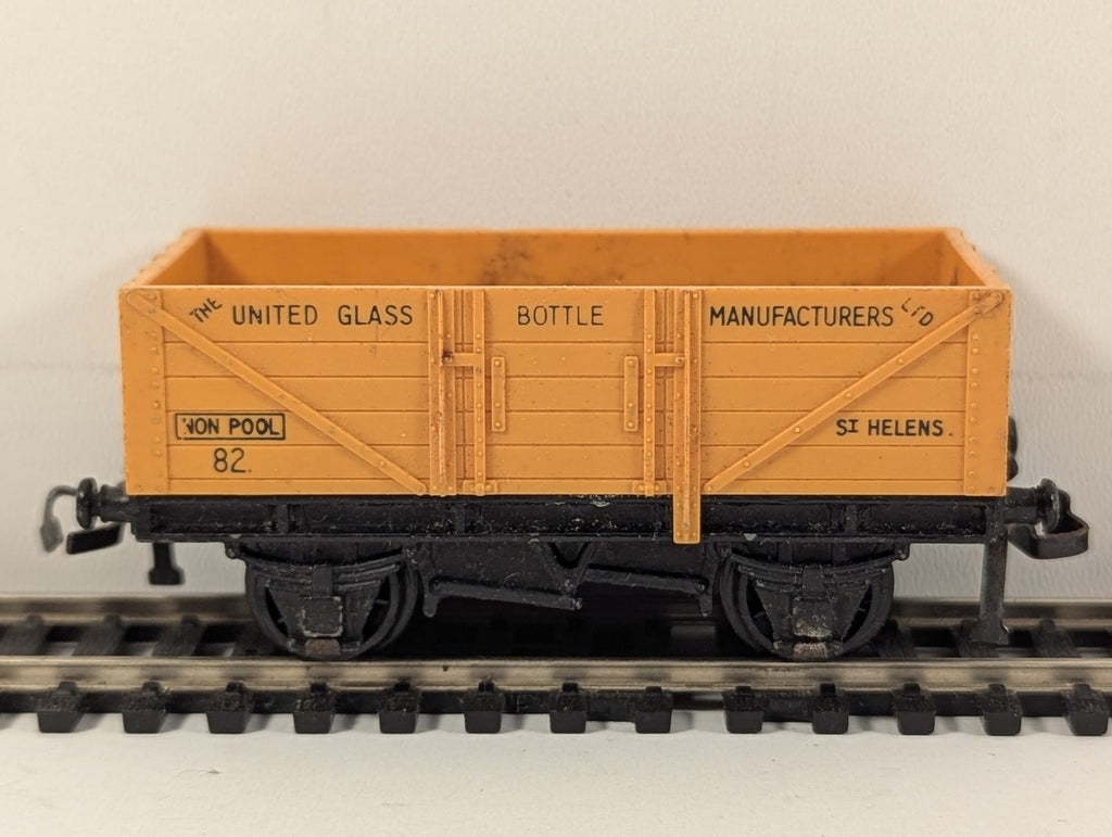 Hornby Dublo OO Gauge 5 Plank Open Wagon United Glass Bottle Manufacturers 82
