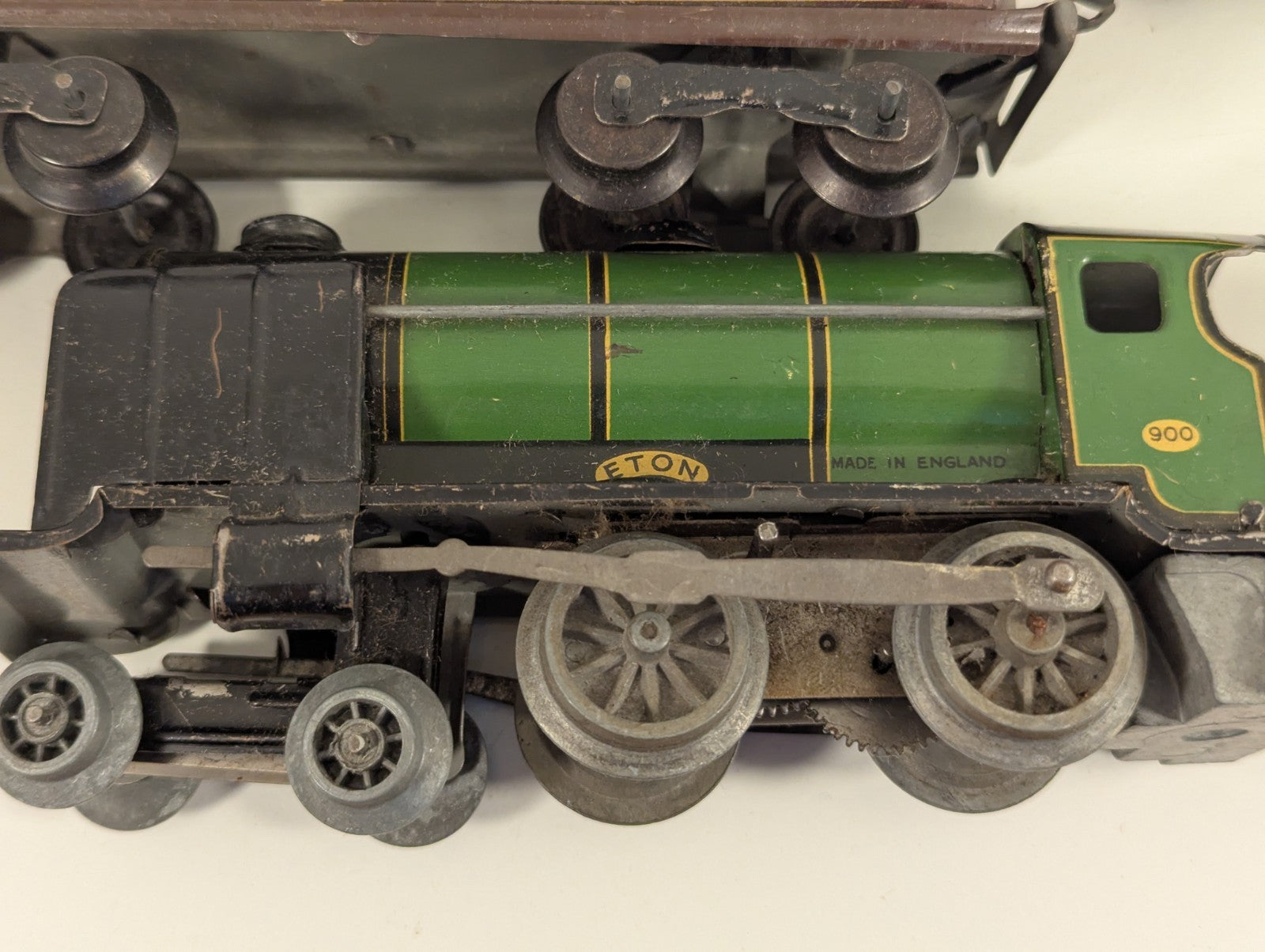 Hornby O Gauge Clockwork No. 2 Special Schools Class 'Eton' Passenger Set Train