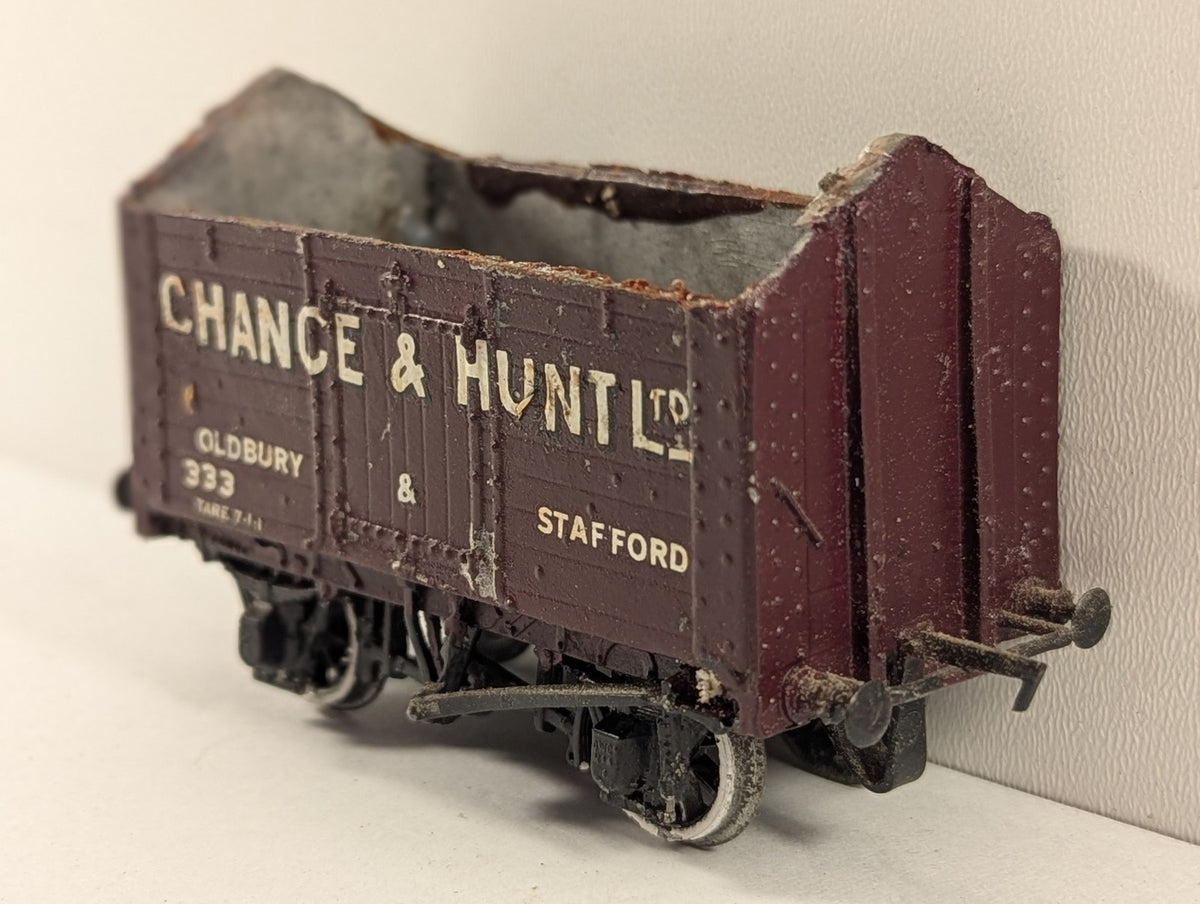 OO Gauge 7-Plank Peaked End Wagon Goods Wagon 333 Chance & Hunt Maroon