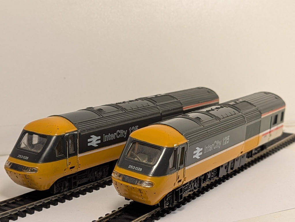 Hornby OO Gauge BR InterCity Executive Class 43 HST 2 Car Set