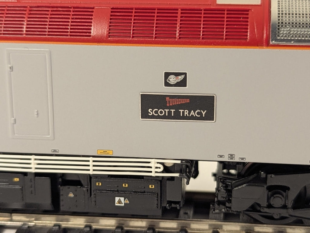 Bachmann OO Gauge Class 57/0 57301 'Scott Tracy' Diesel Locomotive Virgin Trains