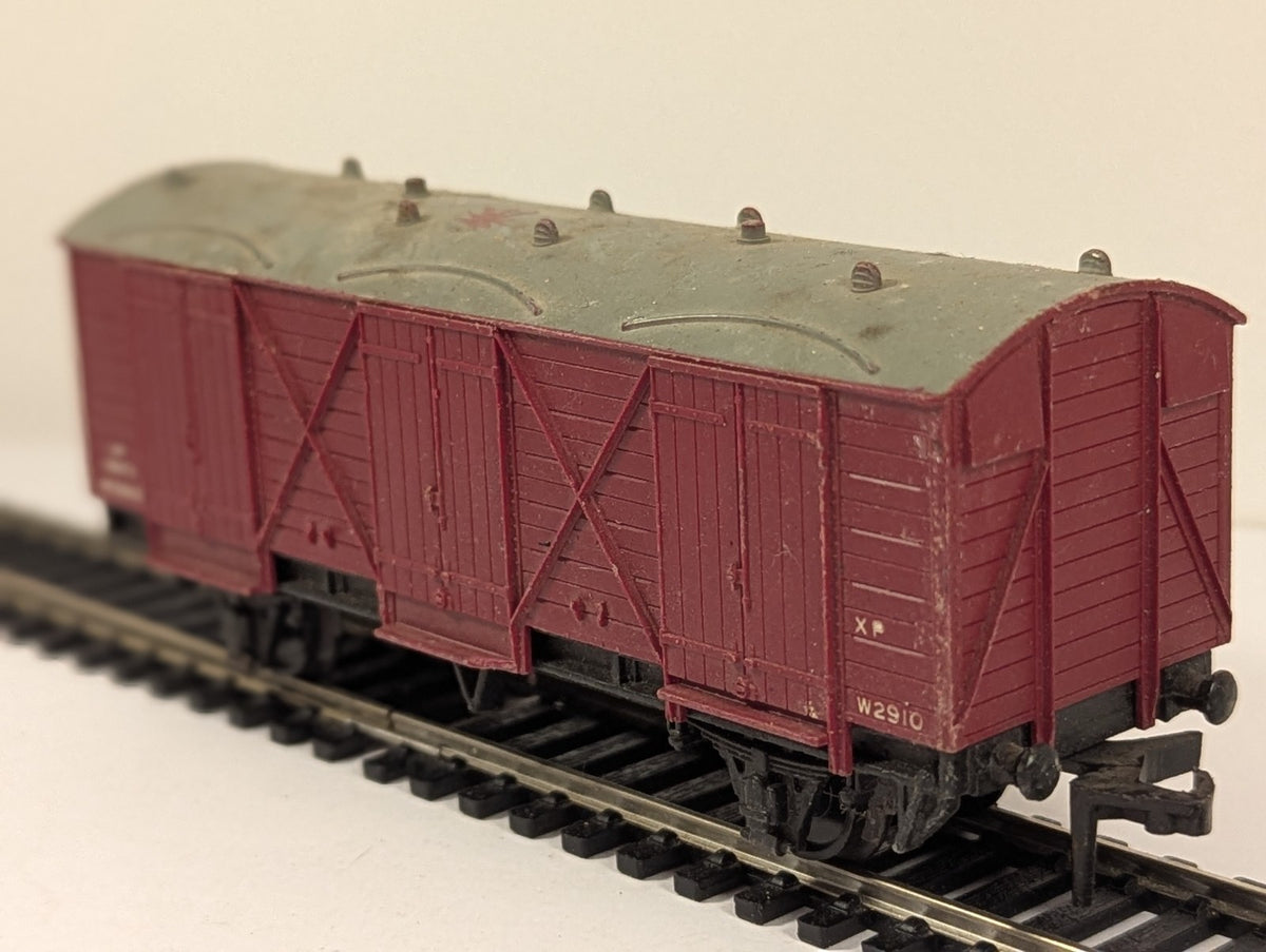 Hornby Dublo OO Gauge Passenger Fruit Van