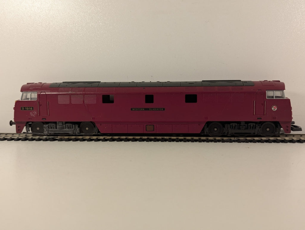 Lima OO Gauge Class 52 Western Gladiator Diesel Locomotive D1016 BR Maroon