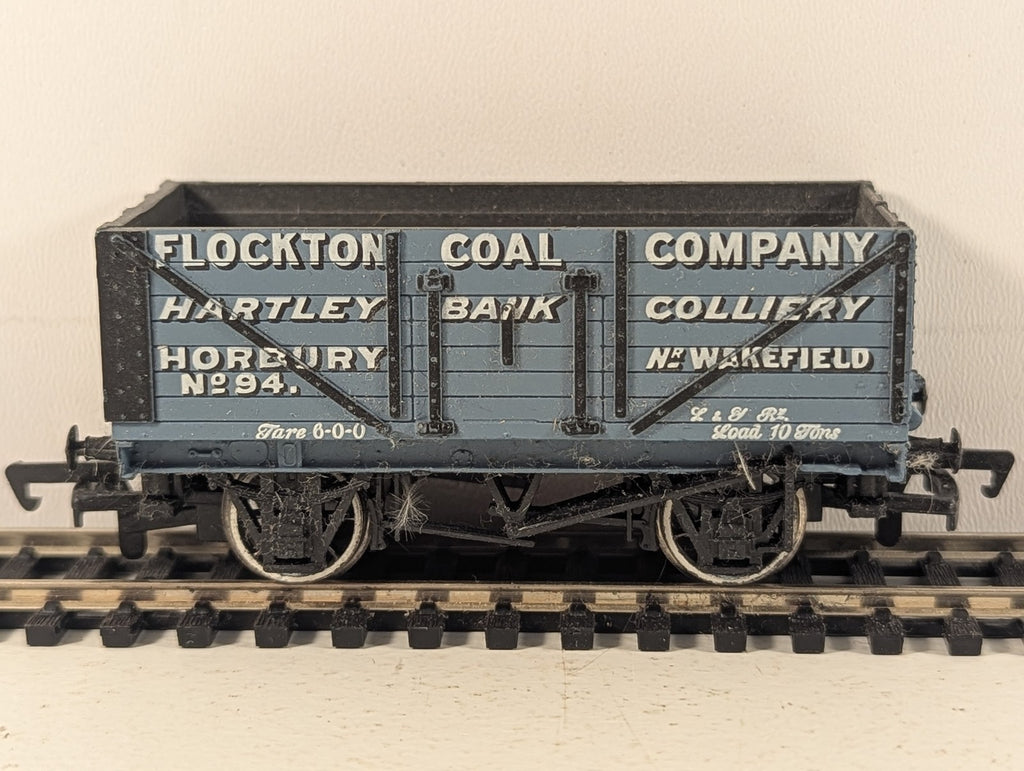 Bachmann OO Gauge 7 Plank Open Wagon Flockton Coal Company Goods Wagon 94
