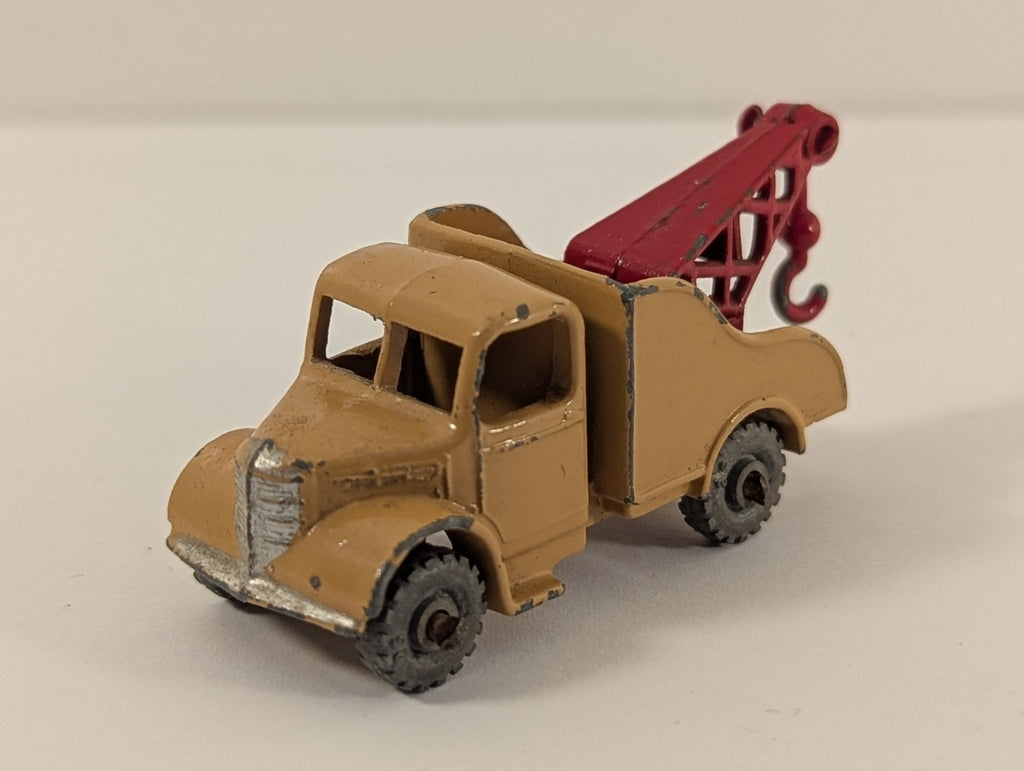 Lesney Matchbox No. 13a Bedford Wreck Truck Tan Red Crane