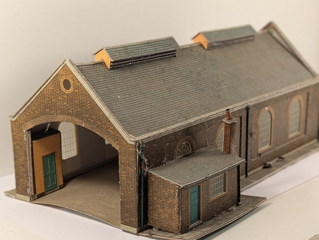 Superquick Two Track Engine Shed Built Card Kit