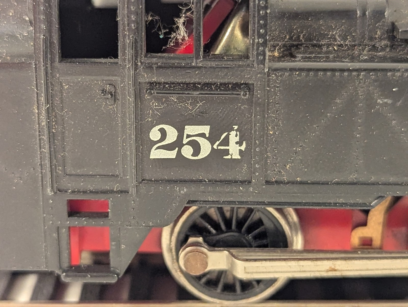 Hornby OO Gauge 0-4-0T Tank Locomotive Steam Locomotive 254 Black