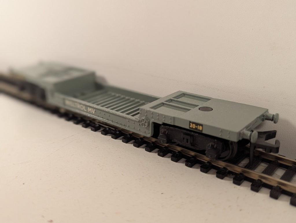 Hornby-Dublo 32053 OO Gauge 40 Ton Bogie Well Wagon - Boxed
