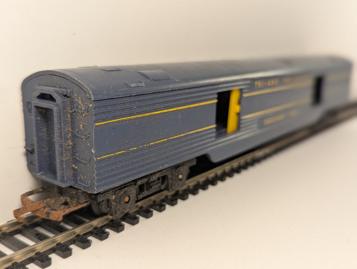 Tri-ang OO Gauge Transcontinental Baggage Car Passenger Coach Blue & Yellow R128
