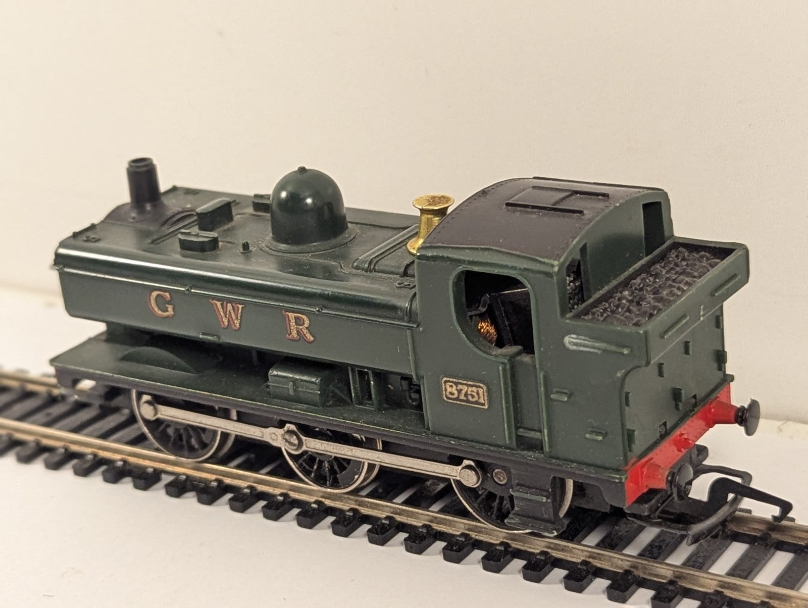 Hornby GWR 8751 Pannier Tank Locomotive OO Gauge - Needs Attention