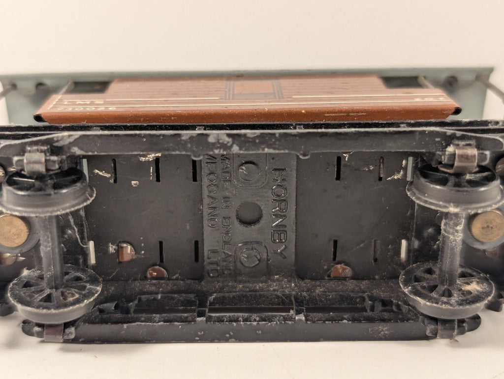 Hornby OO Gauge LMS 20 Ton Brake Van