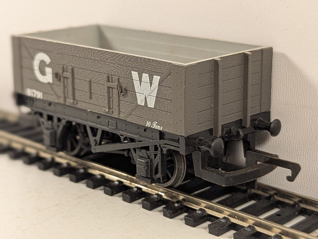 Hornby OO Gauge GWR 5-Plank Open Wagon Goods Wagon 81791 GWR Grey