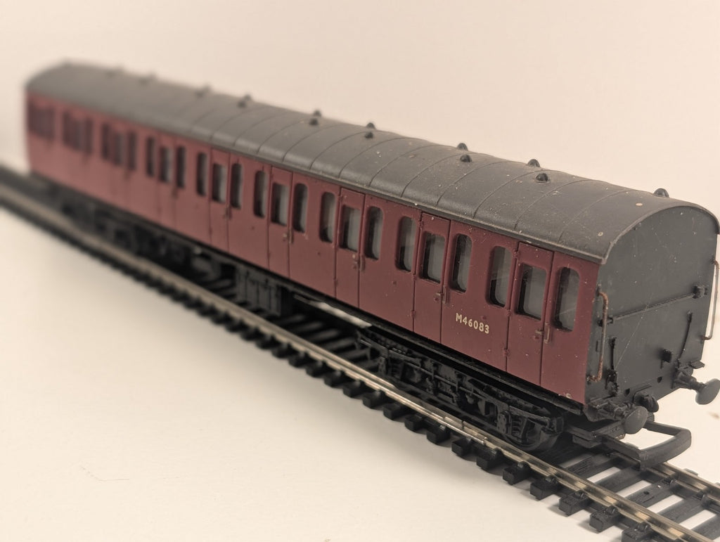 Bachmann Branchline 34-601 57ft BR Mk1 Suburban Coach in BR Crimson