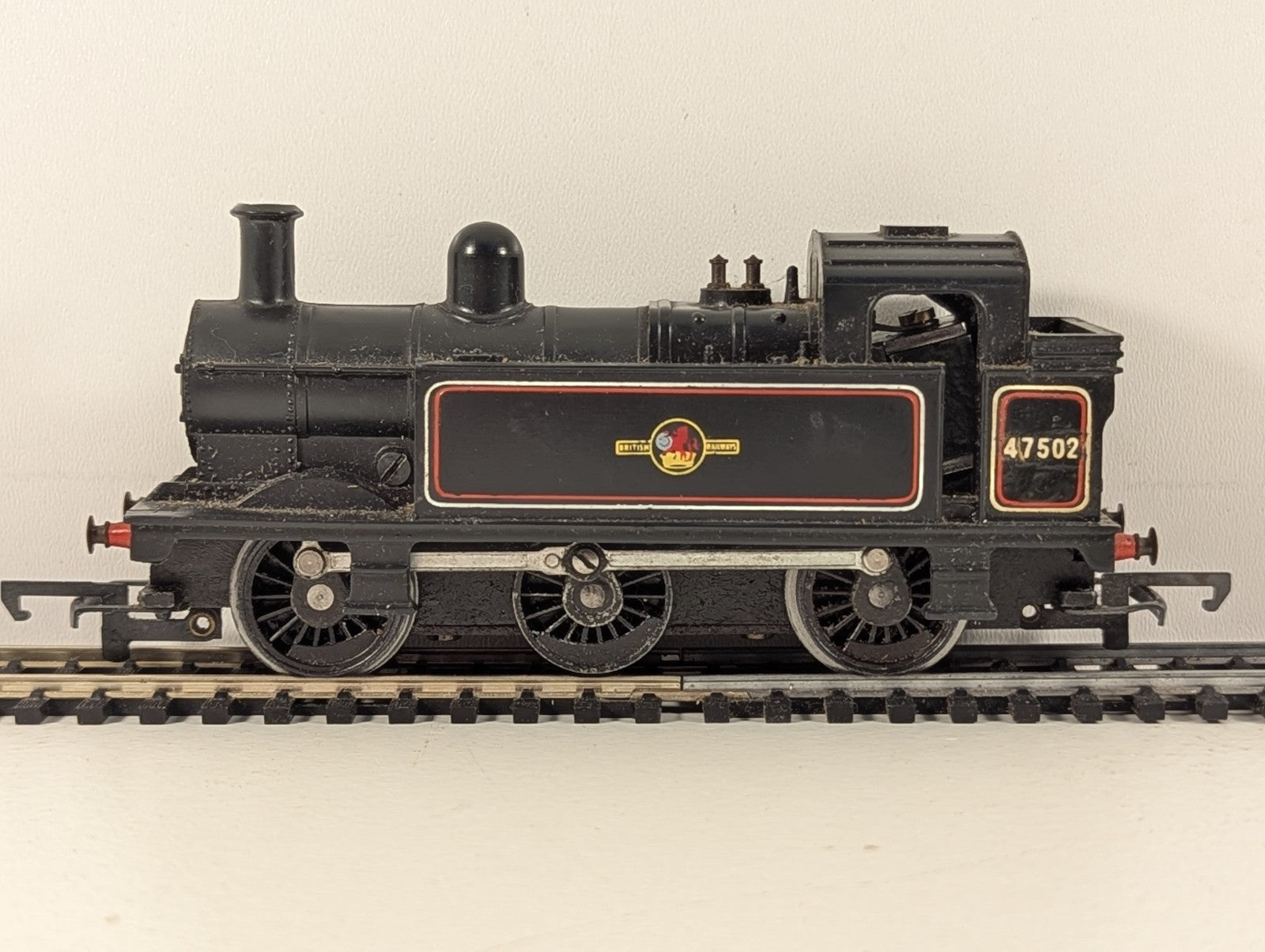 Tri-ang R52 OO Gauge BR Class 3F 0-6-0T Tank Locomotive