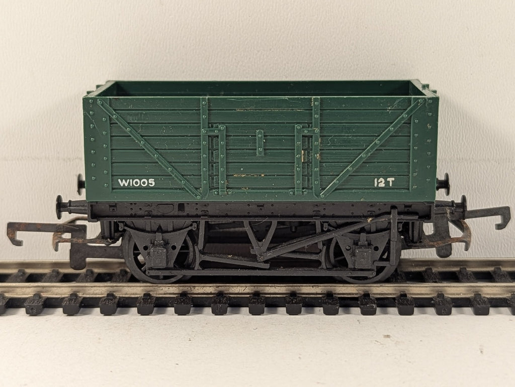 Tri-ang OO Gauge 12 Ton 7 Plank Open Wagon Goods Wagon W1005 BR Green R.10