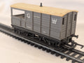 Hornby R018 OO Gauge GWR 20 Ton “Toad” Brake Van – Saltney