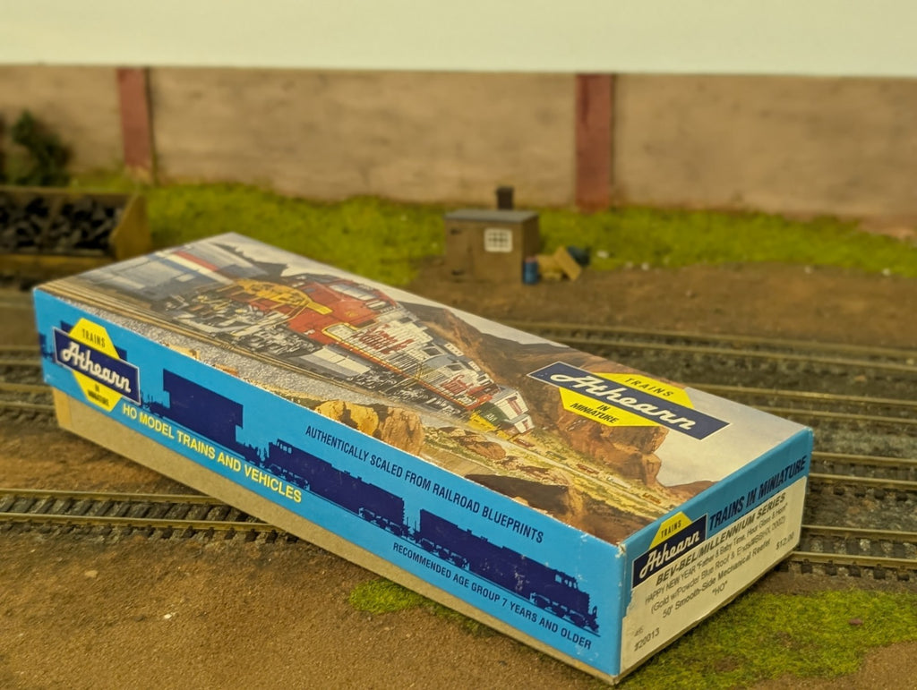 Athearn BBHC-2002 HO Gauge Bel-Bev Happy New Year Freight Car Kit