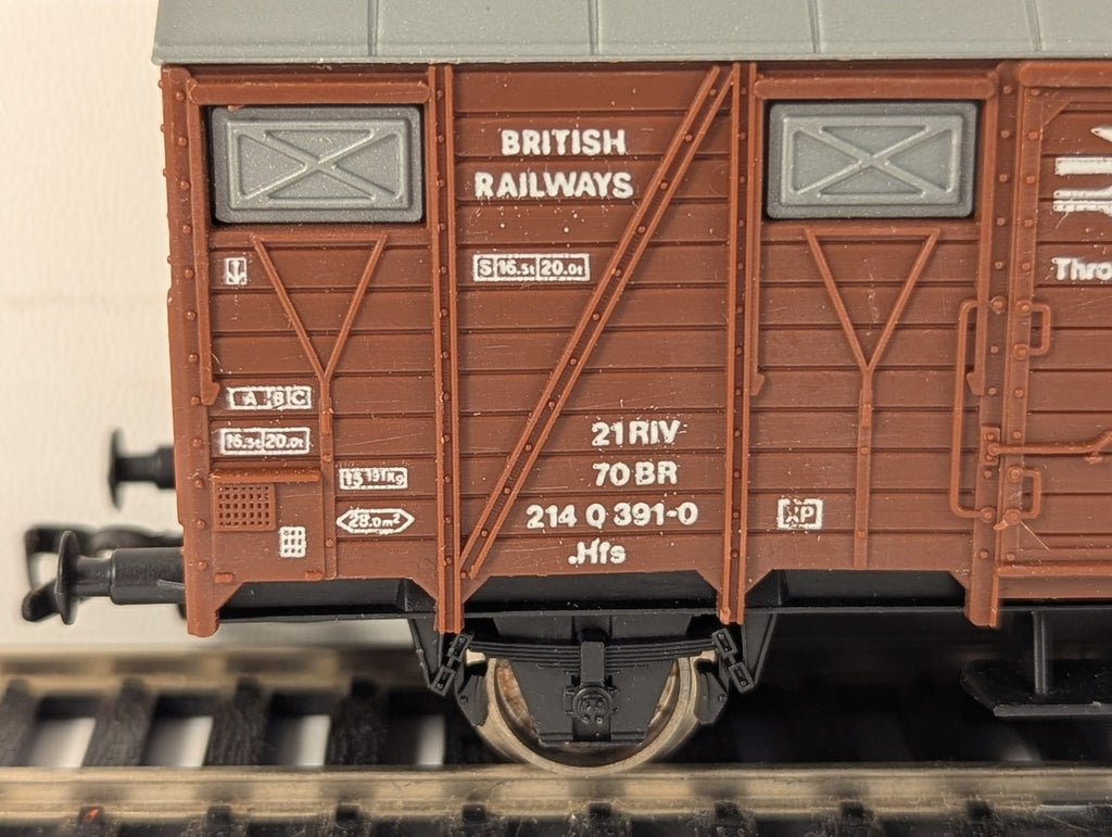 Lima OO Gauge RIV Ferry Van Goods Wagon 214 0 391-0 BR Brown 305634