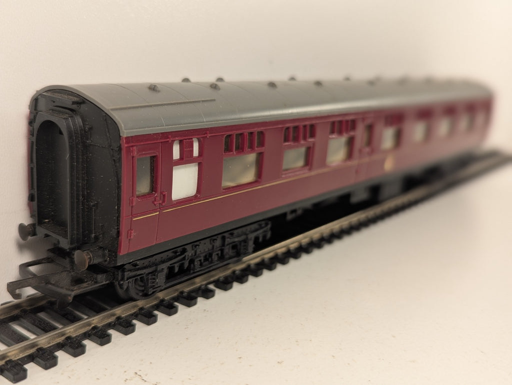 Tri-ang Railways R.422 OO Gauge First/Second Composite Coach - Boxed
