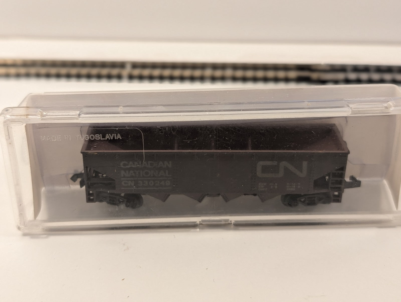 Model Power Canadian National (CN) Hopper Car – N Gauge