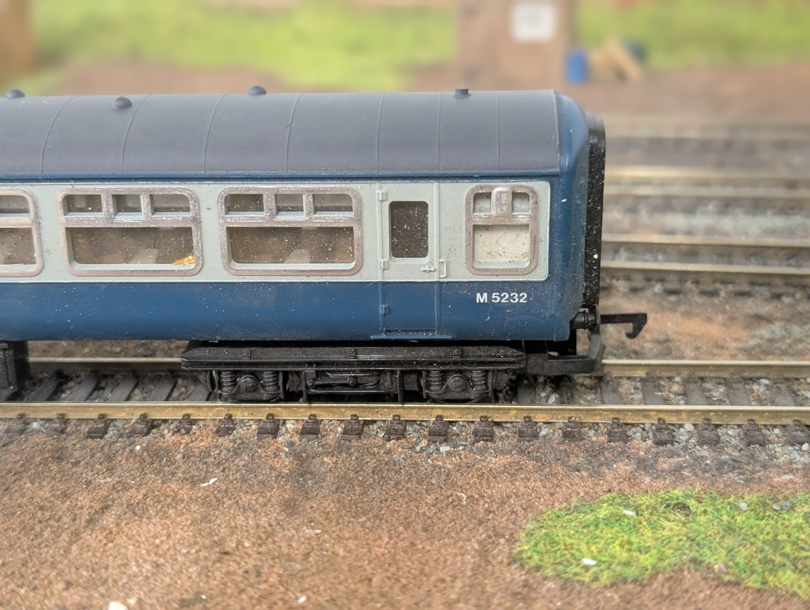 Hornby R417 BR MK2 TSO Tourist Standard Open M5232 BR Blue/Grey