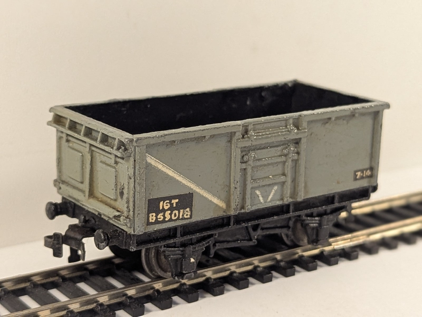 Hornby Dublo OO Gauge 16 Ton Mineral Wagon