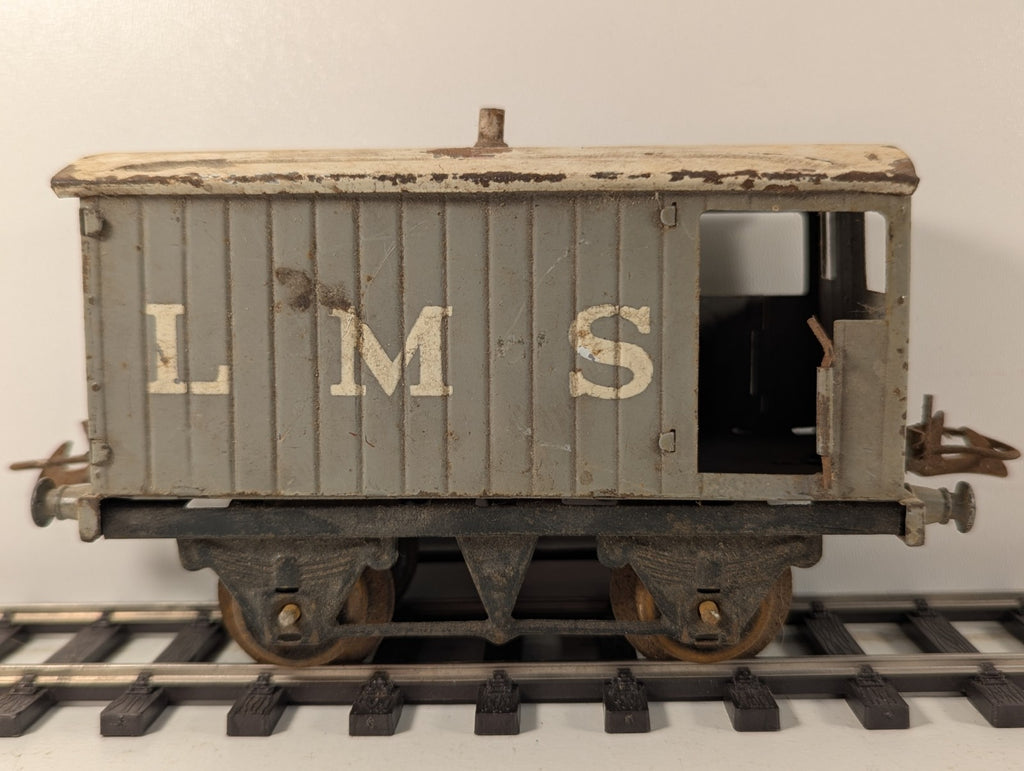 Hornby O Gauge LMS Brake Van