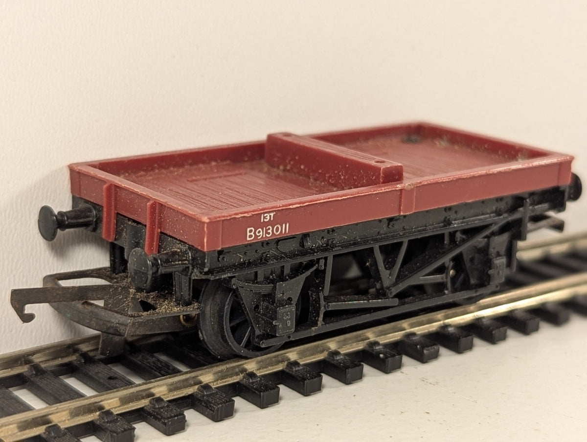 Tri-ang Railways OO Gauge BR Bolster Wagon B913011