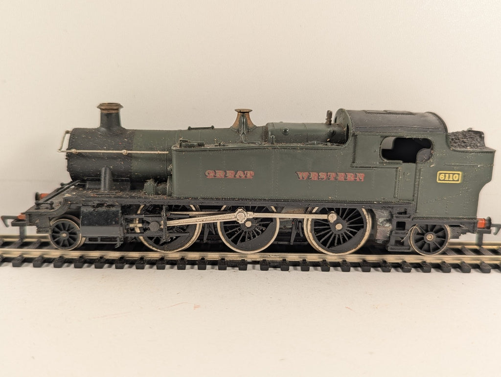 Airfix OO Gauge GWR 61xx Class Large Prairie Steam Locomotive 6110 GWR Green