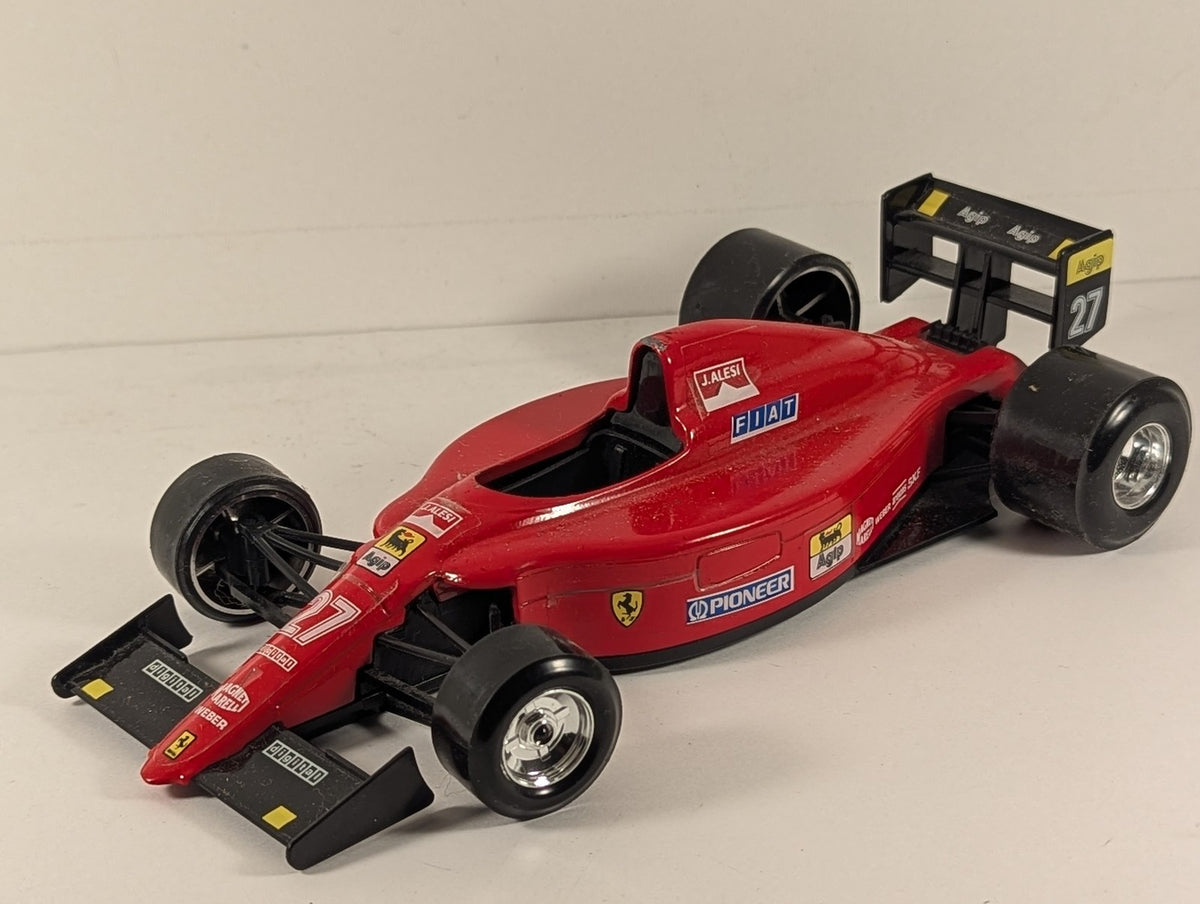 Bburago 1:24 Ferrari 641/2 Formula 1 Car 27 Ferrari Red