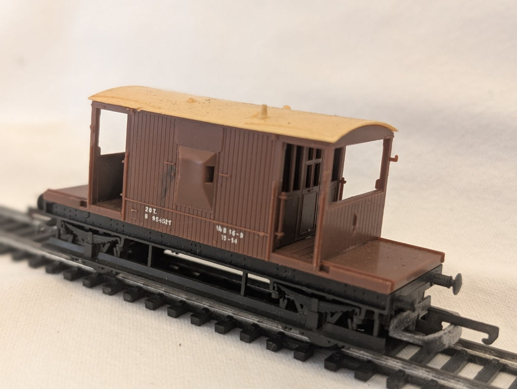Lima 305620W OO Gauge BR 20T Brake Van B954521