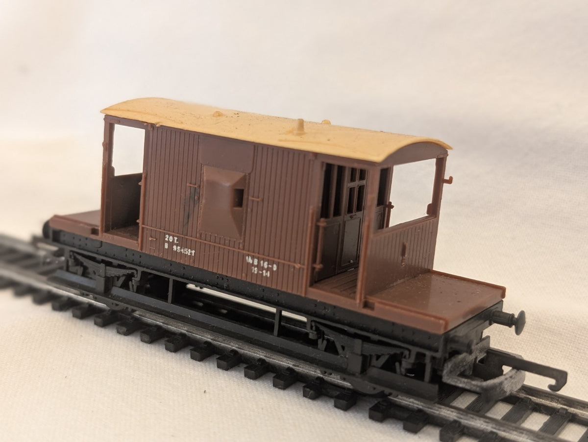 Lima 305620W OO Gauge BR 20T Brake Van B954521