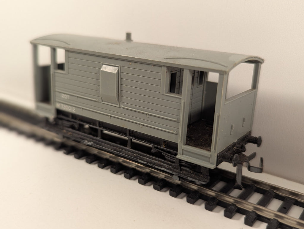 Hornby Dublo 32044 OO Gauge 20-Ton Goods Brake Van in BR Midland Grey