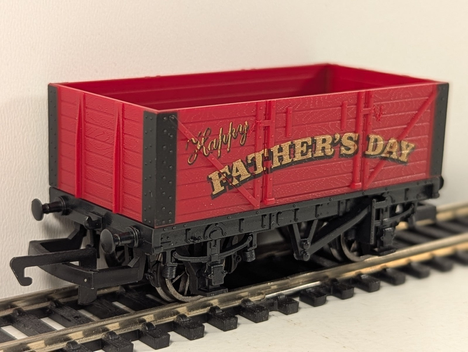 Hornby R6778 Father’s Day Open Wagon