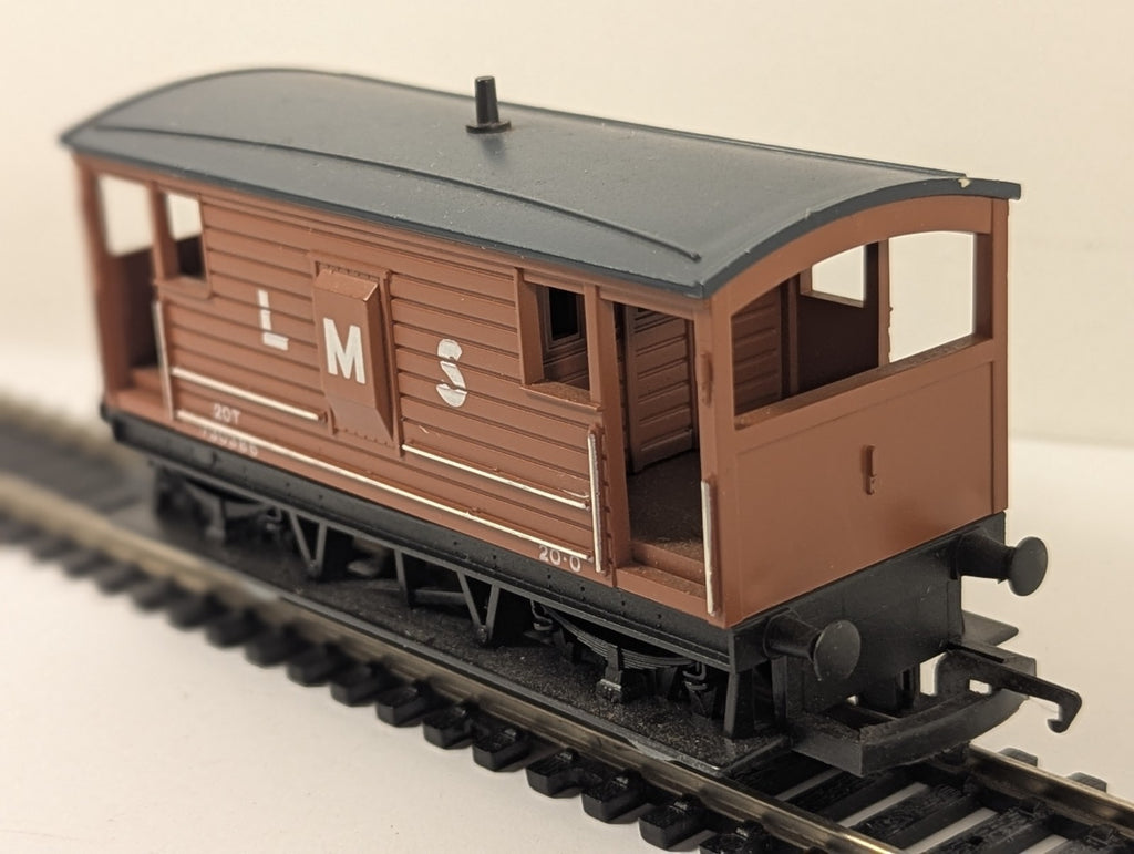 Hornby R718 OO Gauge LMS 20 Ton Goods Brake Van