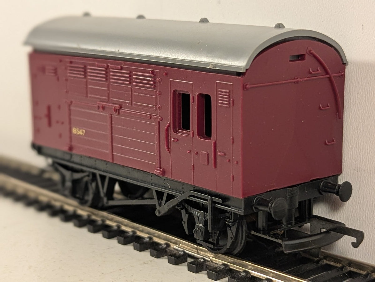 Tri-ang OO Gauge Horse Box Goods Wagon B547 BR Maroon R.123