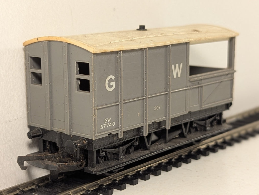 Hornby OO Gauge GWR 20T Toad Brake Van 57740 GWR Grey R124