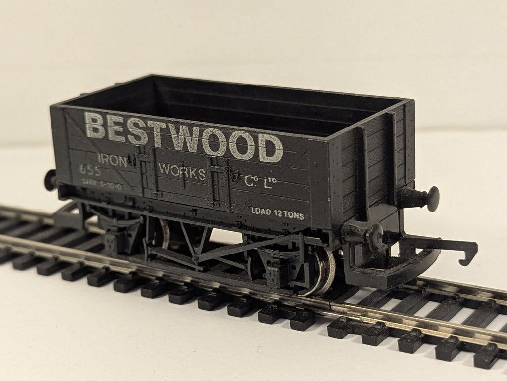Hornby OO Gauge 8 Plank Wagon Bestwood Iron Works Goods Wagon 655