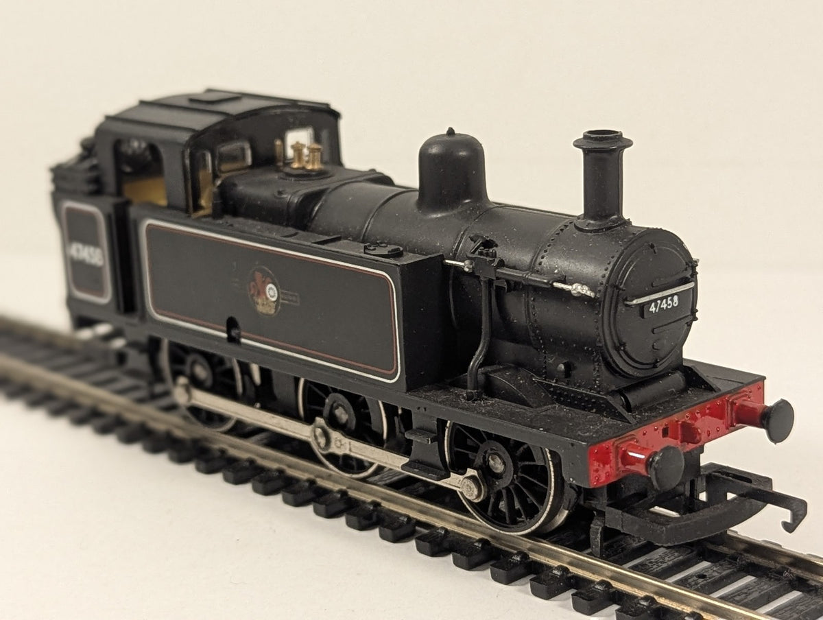 Hornby OO Gauge LMS Class 3F Jinty 0-6-0T Steam Locomotive 47458 BR Black R052