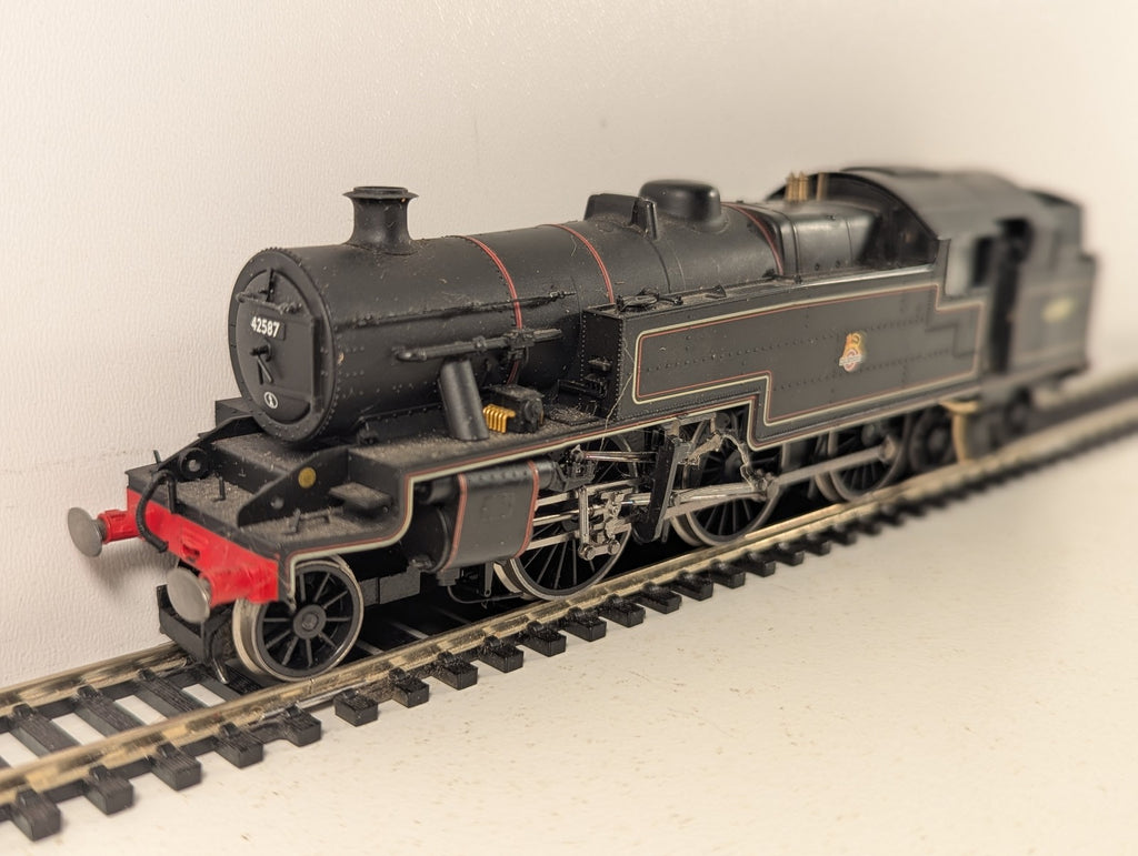 Hornby OO Gauge BR 2-6-4 Stanier Class 4P Locomotive 42587