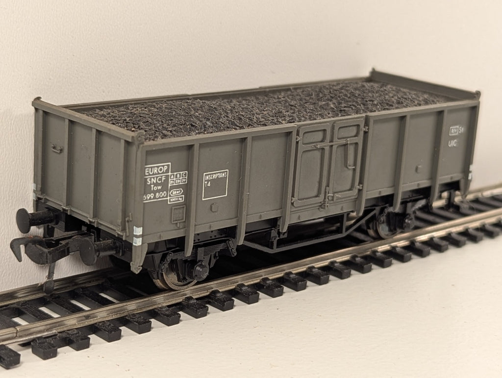 Fleischmann 5206 Gondola Wagon with Coal Load – SNCF – Epoch III