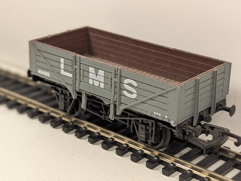 Dapol OO Gauge LMS Grey Open Plank Wagon