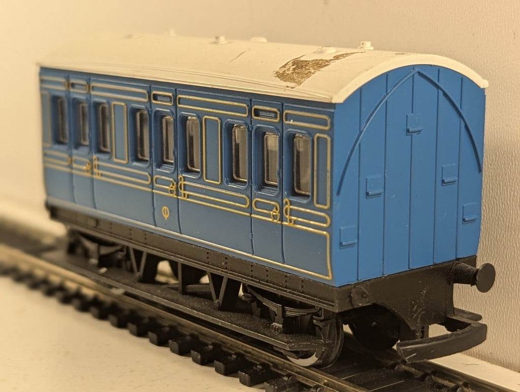 Hornby OO Gauge Caledonian Railway 4-Wheel Coach Caledonian Railway