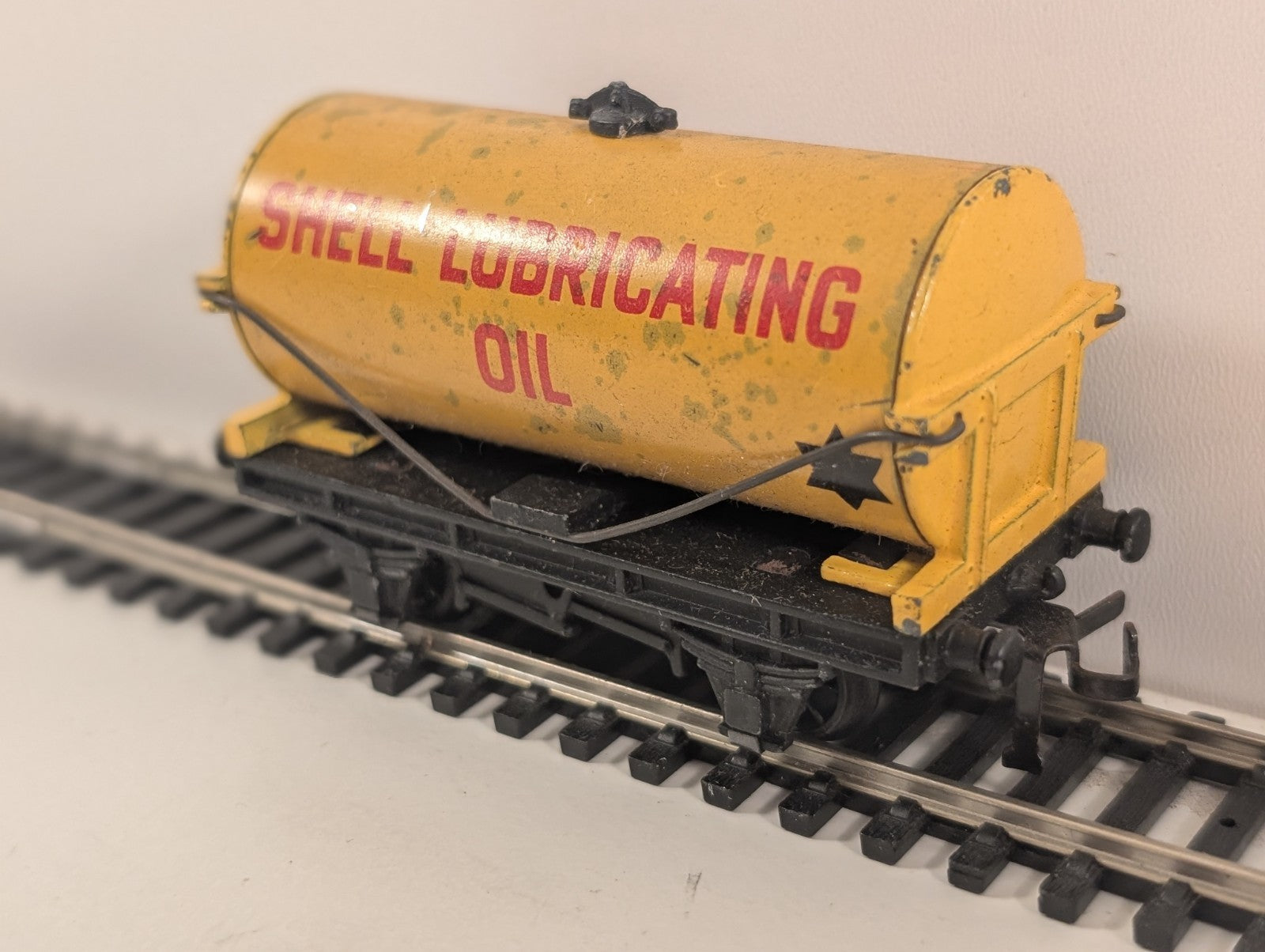 Hornby Dublo Shell Lubricating Oil 14 Ton Tank Wagon