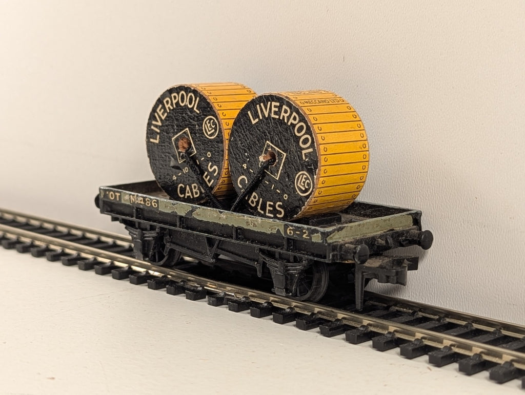 Hornby Dublo 32086 OO Gauge Grey D1 Low-Sided Wagon with Cable Drums - Boxed