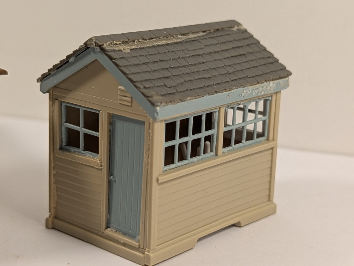 Wills Kits OO Gauge SS39 Crossing Keeper’s Cottage & Signal Box