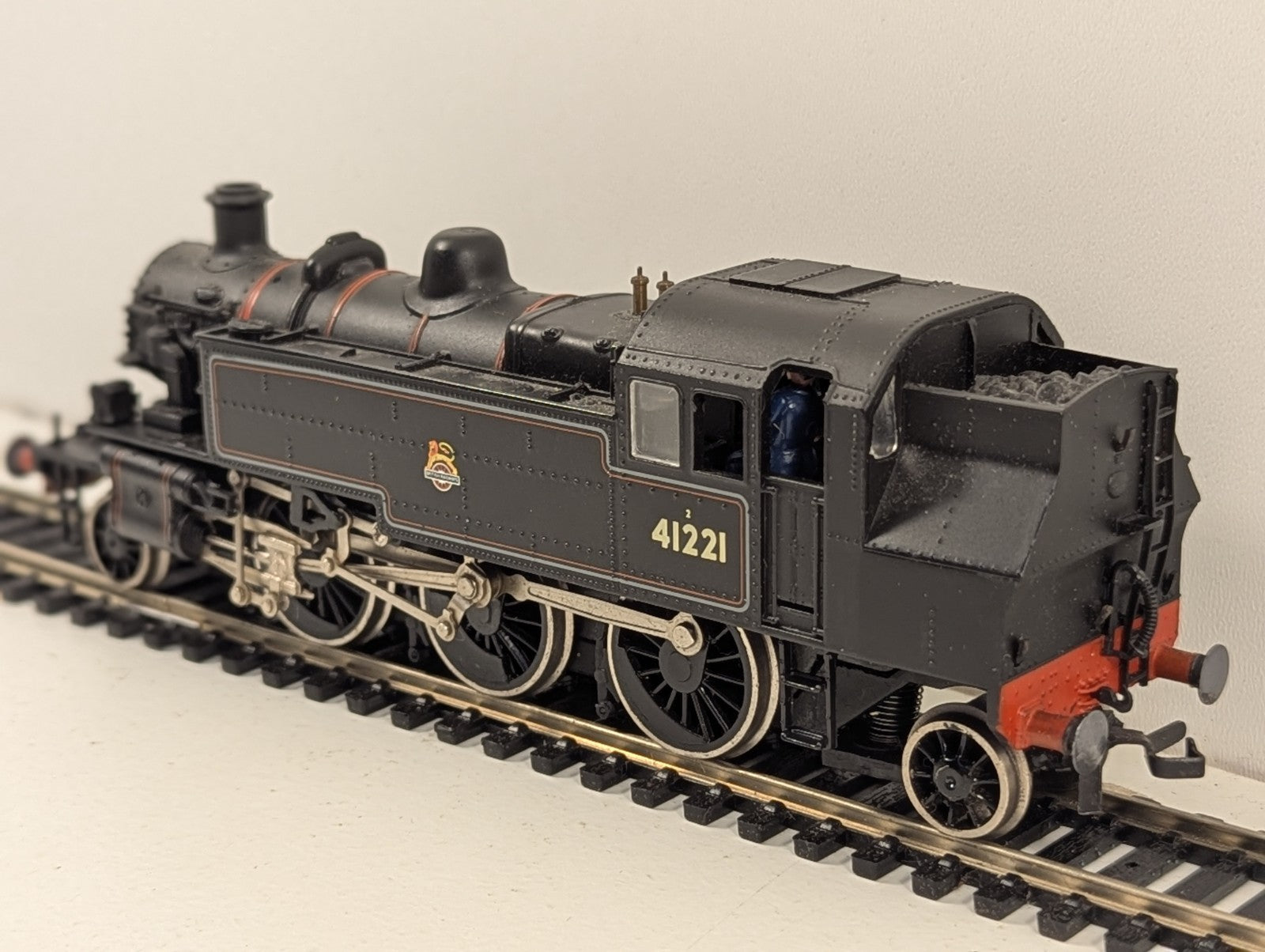 Bachmann 31-450 OO Gauge Class 2MT Ivatt 2-6-2T 41221 BR Black Boxed