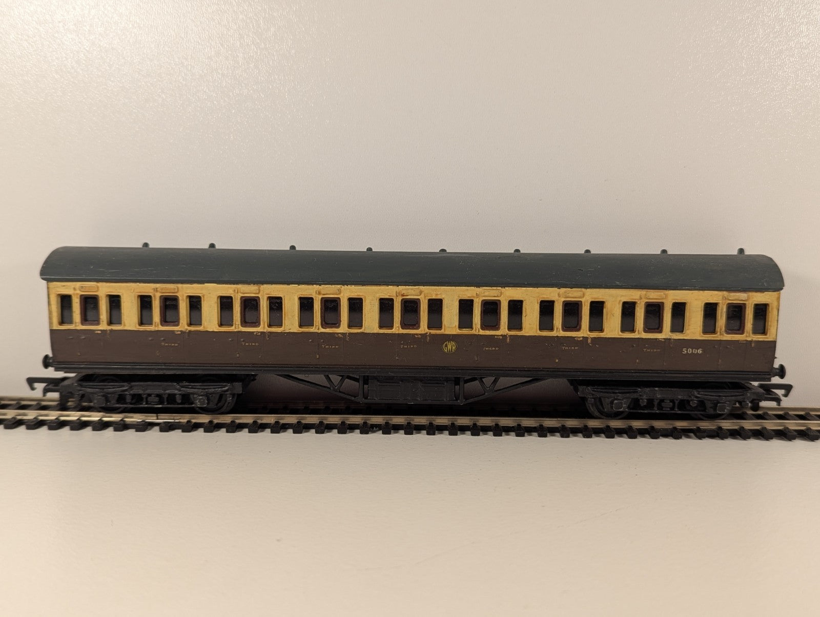 Kitbuilt GWR Suburban Coach – GWR Livery