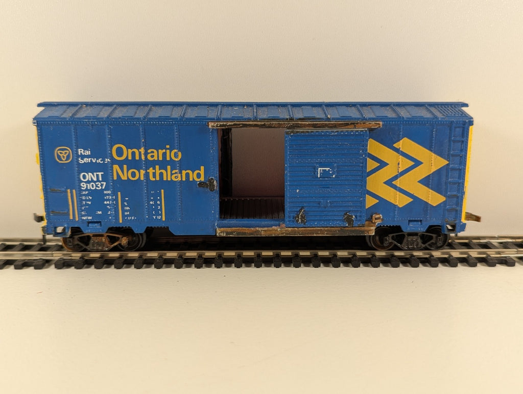 Roundhouse – Ontario Northland 50' Plug-Door Boxcar (H0 Gauge)