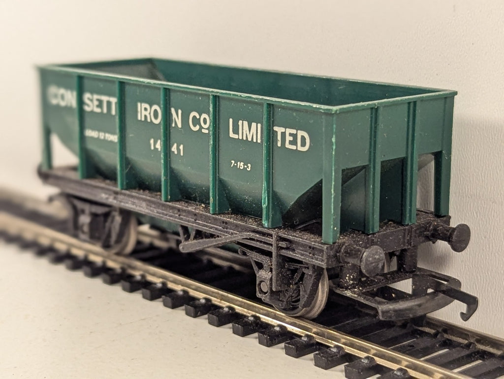 Tri-ang OO Gauge 12 Ton Operating Hopper Wagon Consett Goods Wagon
